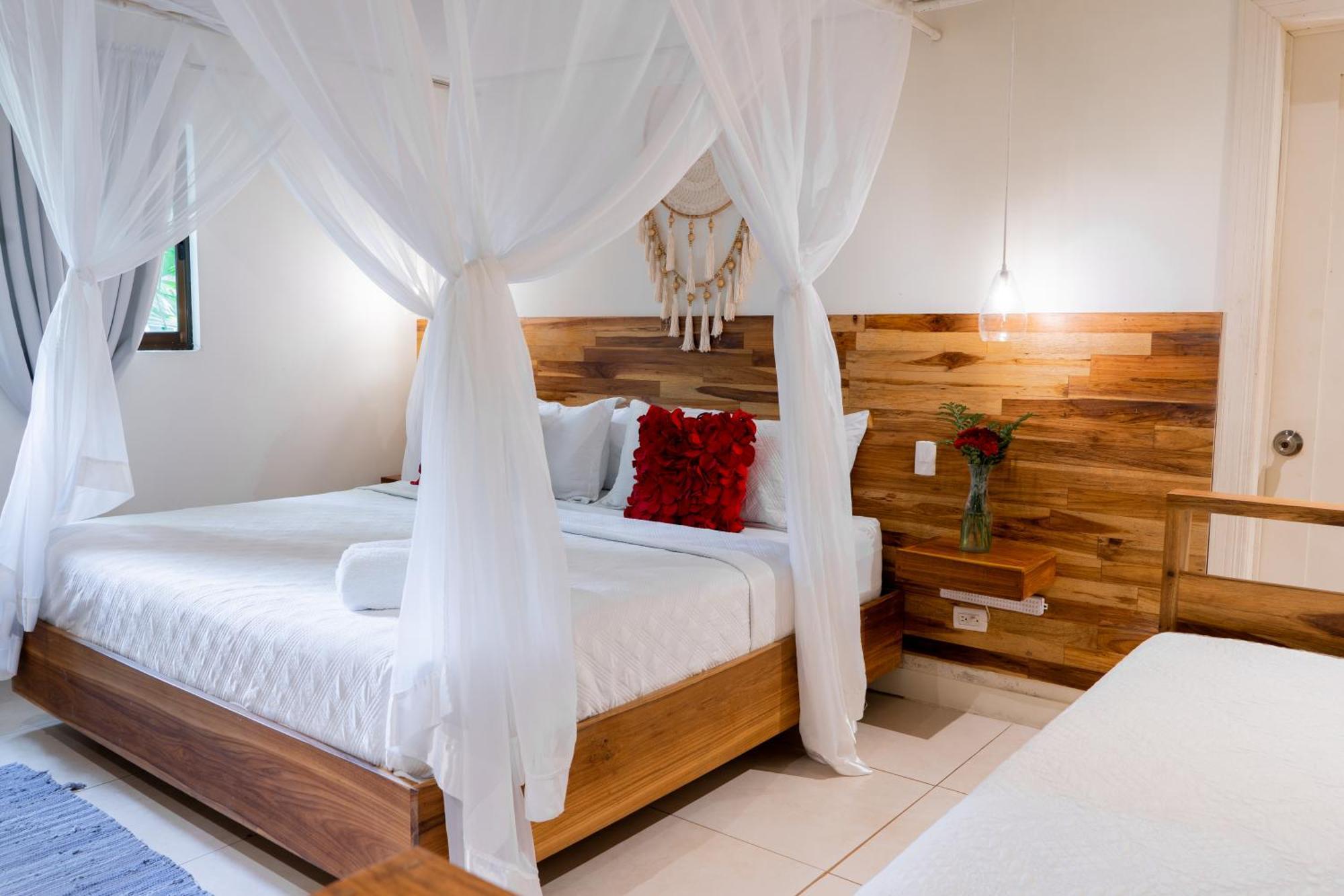 Banana Beach Bungalows Playa Santa Teresa  Esterno foto
